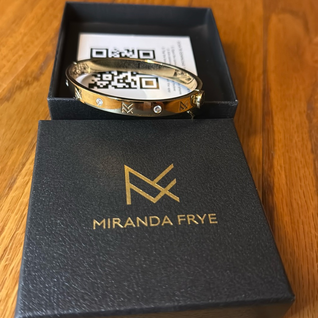 Miranda Frye Bracelet 65$